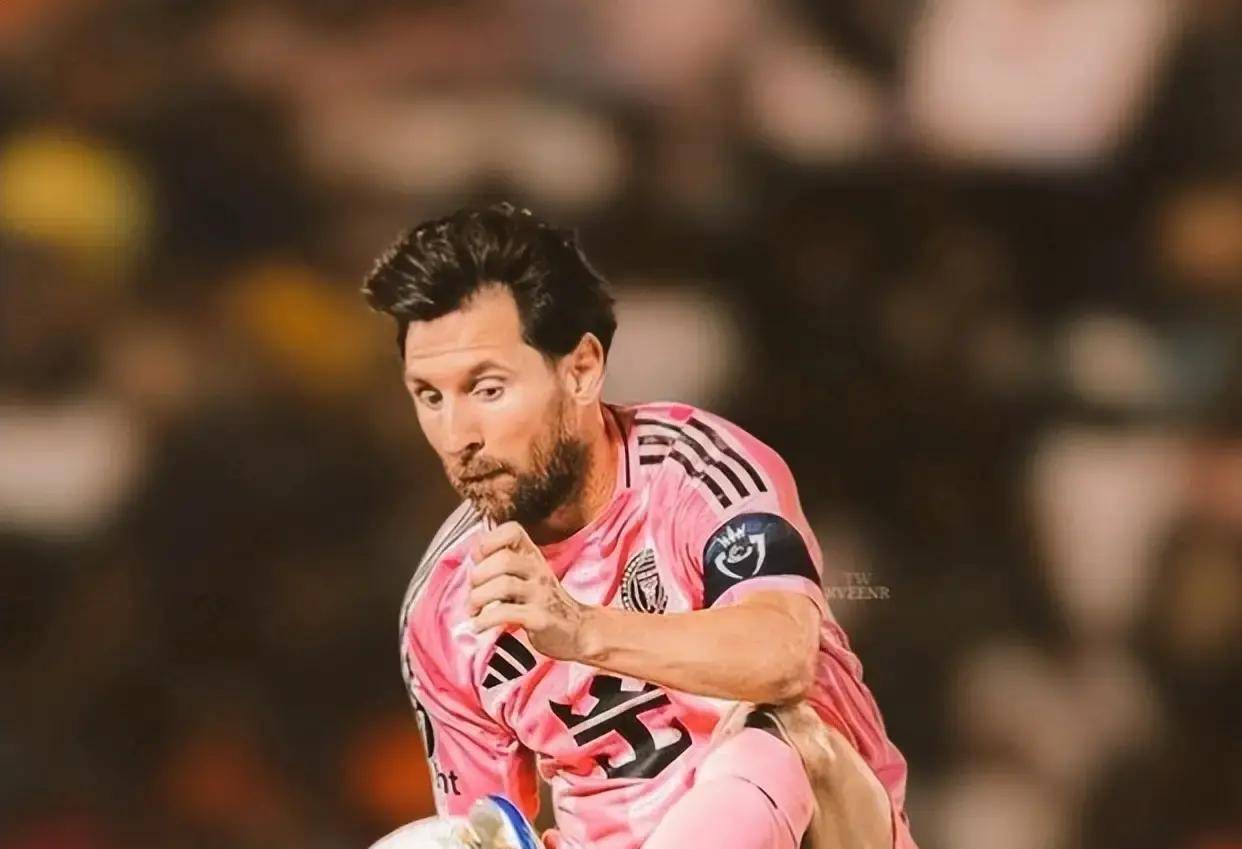 ju11.co-包含梅西入选最佳队伍历时两个月剔除大巨星的词条