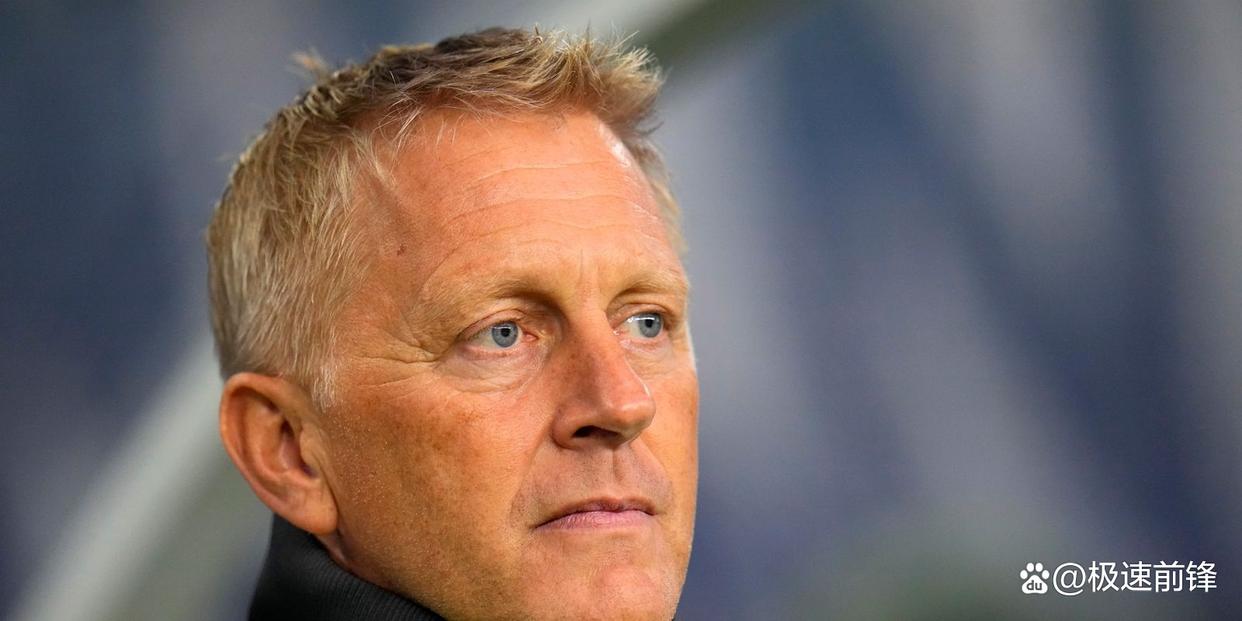 九州娱乐-爱尔兰队前锋连续在友谊赛中建功,成为焦点球员