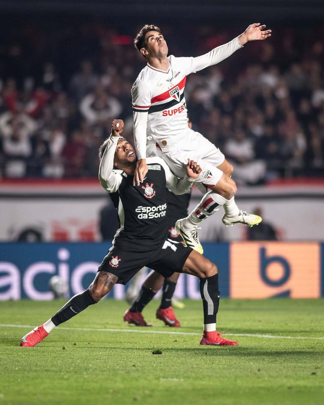 西班牙队以绝杀球险胜,晋级希望大增(西班牙队比赛结果) 西班牙队以绝杀球险胜,晋级希望大增(西班牙队比赛结果)