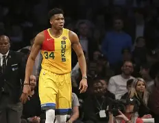 雄鹿客场击败掘金，字母哥砍下三双