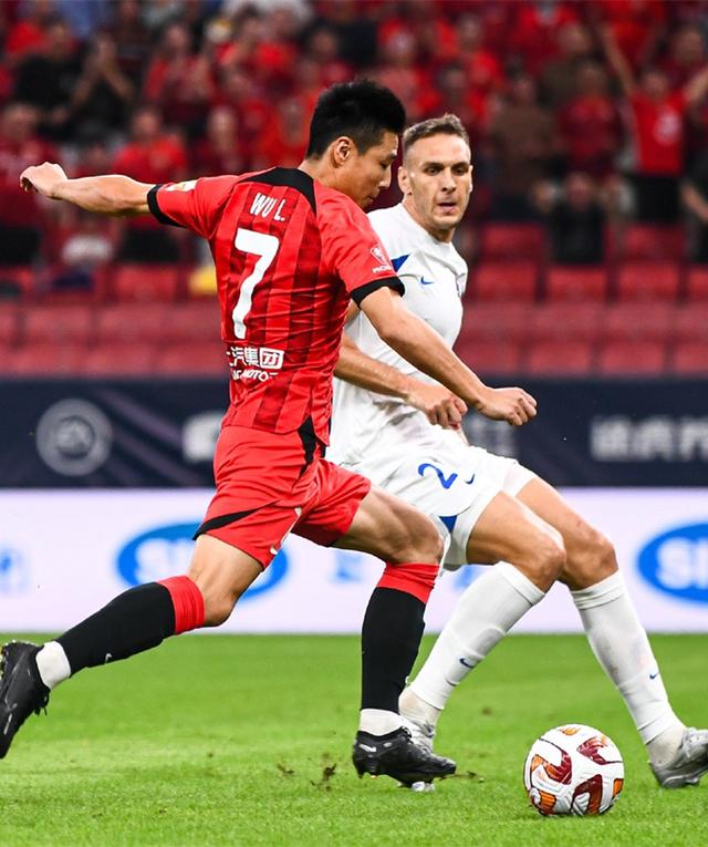 关于苏宁客场胜球，领跑积分榜继续保持领先位置的信息